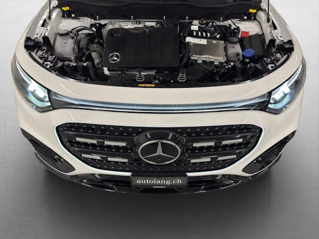 MERCEDES-BENZ GLB 220 AMG Line 4Matic