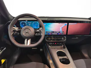MERCEDES-BENZ GLB 220 AMG Line 4Matic