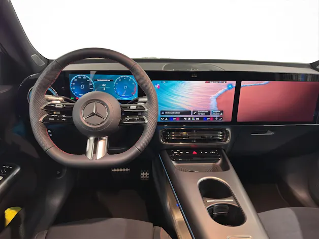 MERCEDES-BENZ GLB 220 AMG Line 4Matic