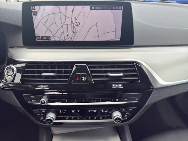 BMW 520d xDrive Touring SPORT LINE