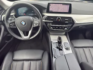BMW 520d xDrive Touring SPORT LINE