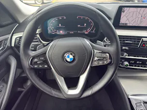 BMW 520d xDrive Touring SPORT LINE