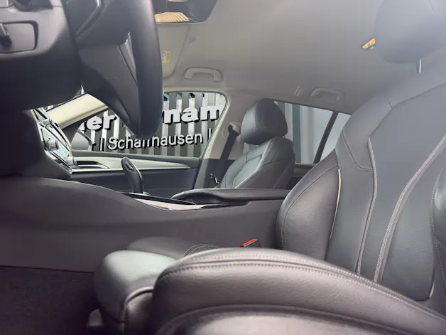 BMW 520d xDrive Touring SPORT LINE
