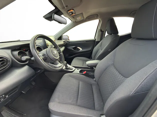 Toyota Yaris 1.5 VVT-i HSD Trend