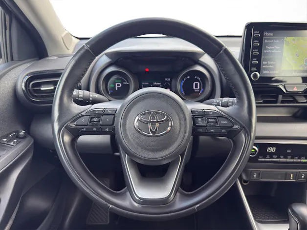 Toyota Yaris 1.5 VVT-i HSD Trend