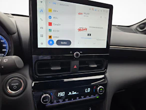 https://vehicle.imgix.net/4429346/c1a295a3-a57c-40f6-8ddb-162f8546ec84.jpg