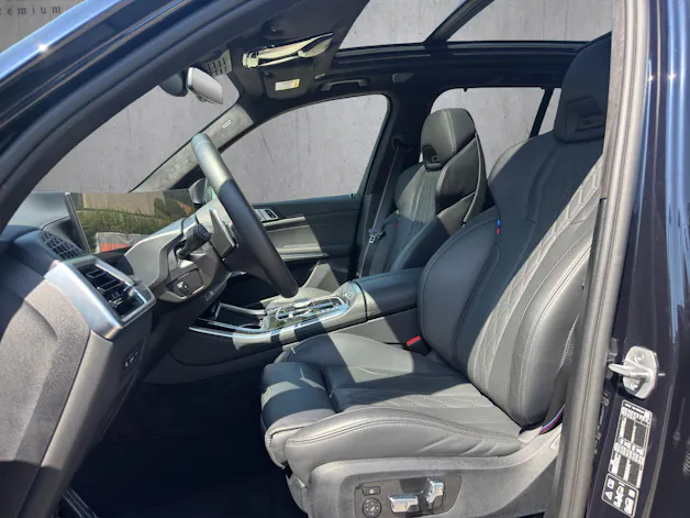 BMW X5 M60i xDrive