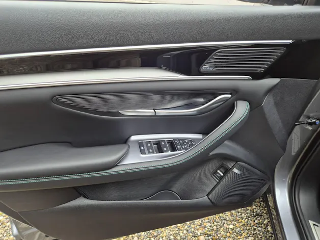 BYD Seal U DM-i Design AWD