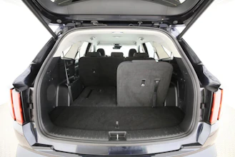 https://vehicle.imgix.net/4429424/cf5e36c5-7483-4e9e-8257-209400bc27c3.jpg