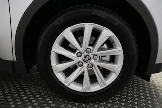https://vehicle.imgix.net/4429460/0a28b8ab-bcf6-4b4c-8702-7a6f088653f5.jpg