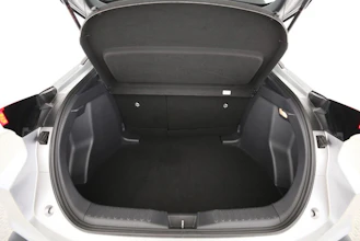 https://vehicle.imgix.net/4429460/a277067d-4651-4b44-bc38-b41e96a8f8fb.jpg