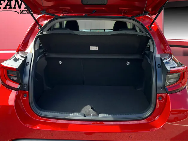 Toyota Yaris 1.5 VVT-i HSD Trend