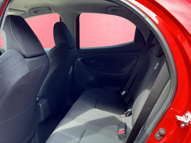Toyota Yaris 1.5 VVT-i HSD Trend