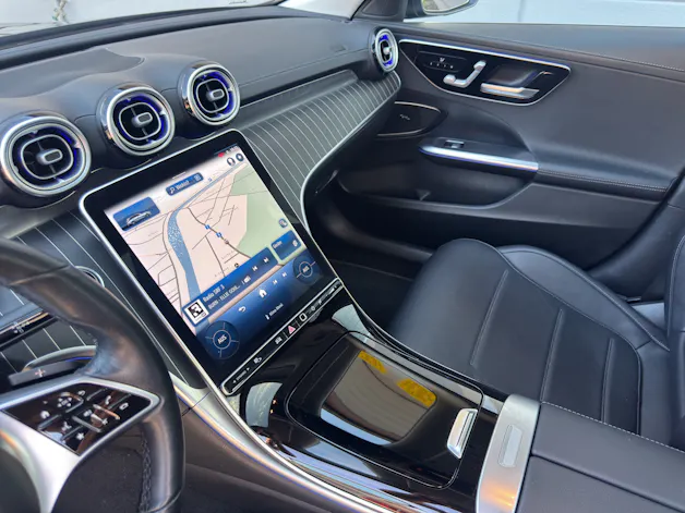 MERCEDES-BENZ C 220 d Avantgarde Kombi