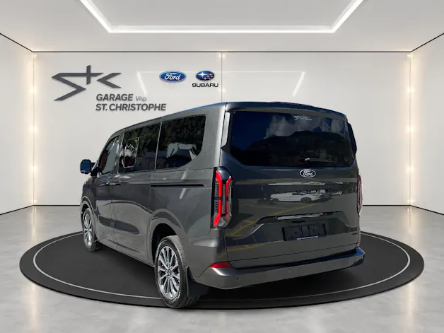 FORD Tourneo C Bus 320 L1 2.0 EcoBlue 170 Titanium X 4x4