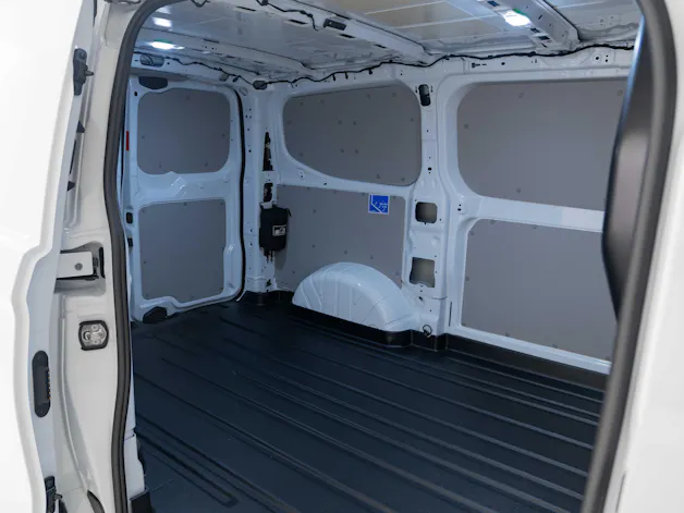 Ford Transit Custom Van 320 L1 2.5 Duratec 233PS Trend PHEV