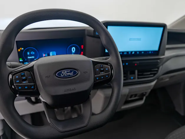 Ford Transit Custom Van 320 L1 2.5 Duratec 233PS Trend PHEV
