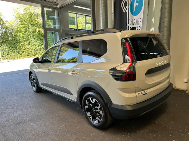 Dacia Jogger 1.8 Hybrid Journey