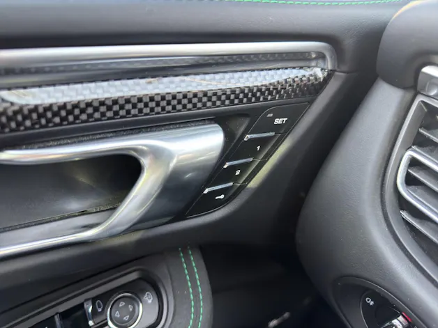 Porsche Macan GTS PDK (CH)