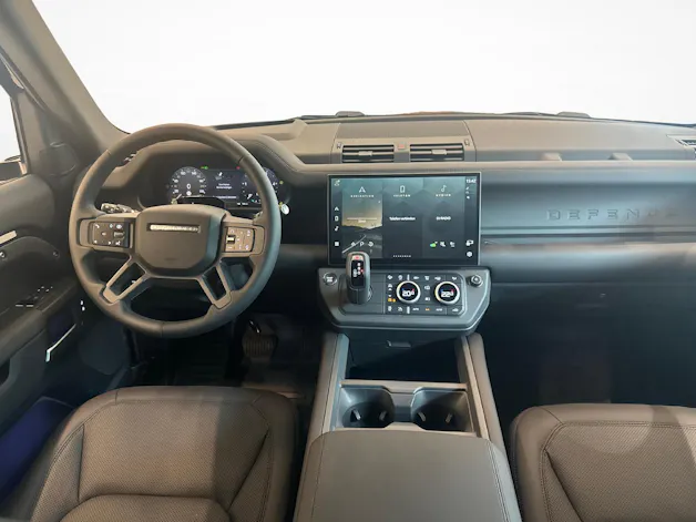Land Rover Defender 90 3.0 D I6 250 X-Dynamic SE