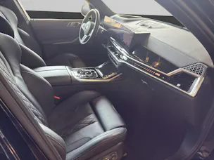 BMW X7 M60i