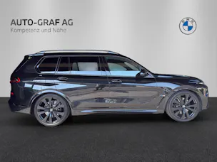 BMW X7 M60i