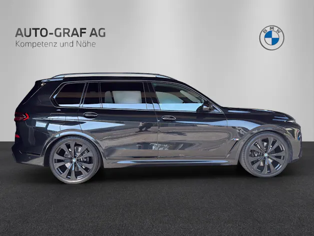 BMW X7 M60i