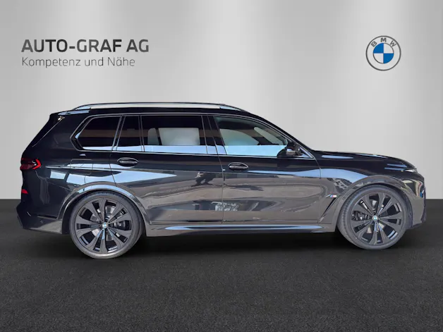 BMW X7 M60i