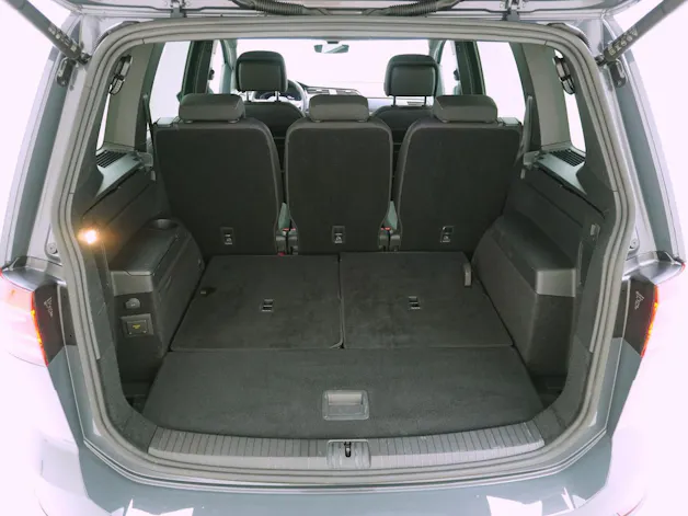 VW Touran 1.5 TSI DSG R-Line
