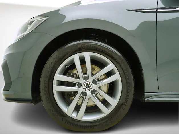 VW Touran 1.5 TSI DSG R-Line