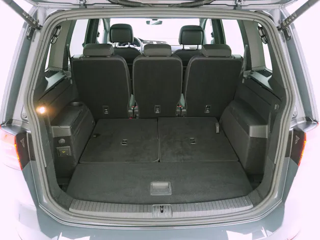 VW Touran 1.5 TSI DSG R-Line