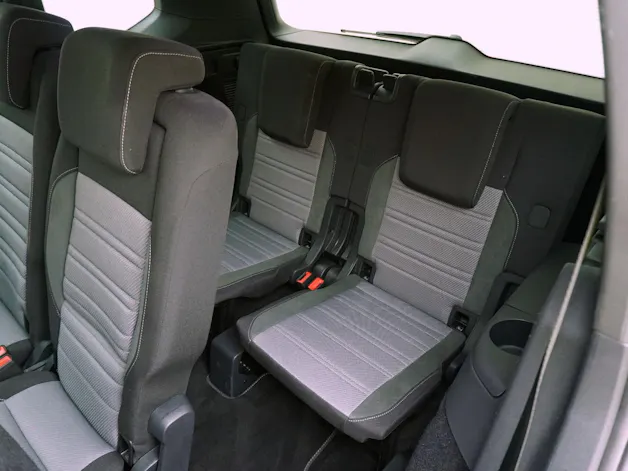 VW Touran 1.5 TSI DSG R-Line