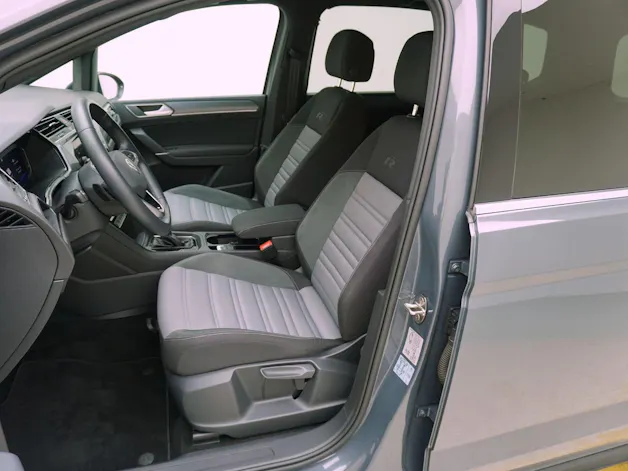 VW Touran 1.5 TSI DSG R-Line
