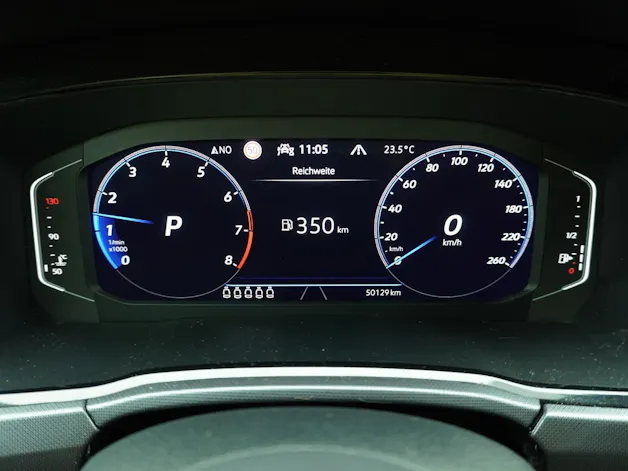 VW Touran 1.5 TSI DSG R-Line