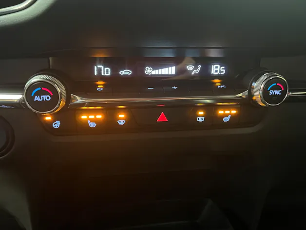 Mazda CX-30 SKYACTIV-X 186 M Hybrid FWD Ambition Plus Automat