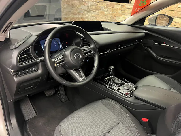 Mazda CX-30 SKYACTIV-X 186 M Hybrid FWD Ambition Plus Automat