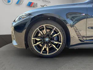 BMW i4 M50