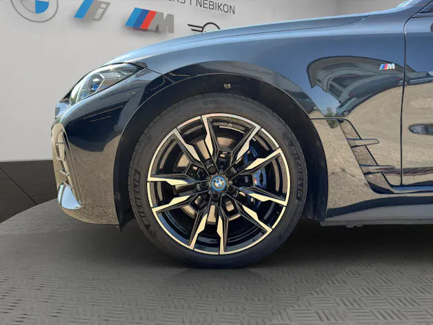 BMW i4 M50