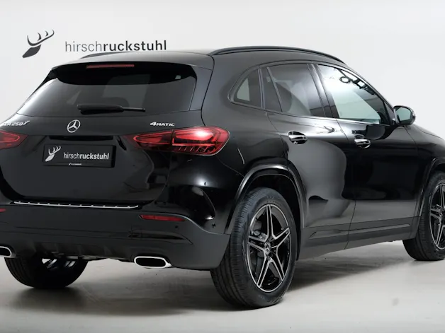 Mercedes-Benz GLA 250 4Matic 8G-DCT Swiss Star