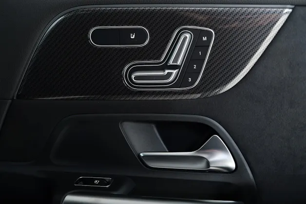 Mercedes-Benz GLA 250 4Matic 8G-DCT Swiss Star