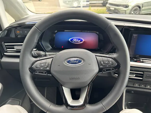 Ford TOURNEO CONNECT Grand 2.0 EcoBlue 122 Titanium