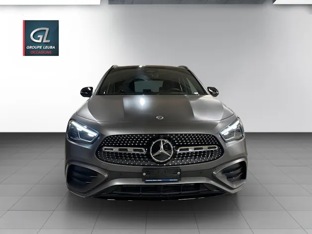 Mercedes-Benz GLA 250 4Matic 8G-DCT Swiss Star