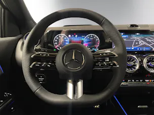 MERCEDES-BENZ GLA 250 4Matic 8G-DCT Swiss Star