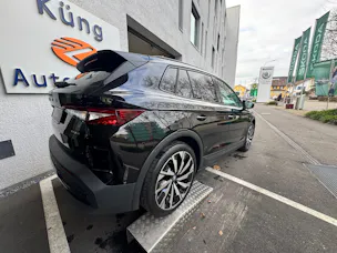 SKODA Elroq 85x Sportline 4x4