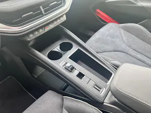 SKODA Elroq 85x Sportline 4x4