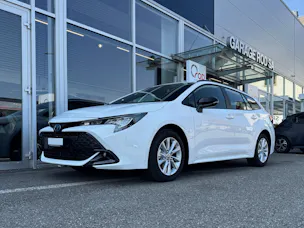 Toyota Corolla 1.8 HSD Comfort e- CVT