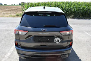 FORD Kuga 2.5 FHEV Vignale FWD
