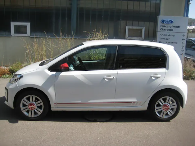 VW Up 1.0 MPI beats