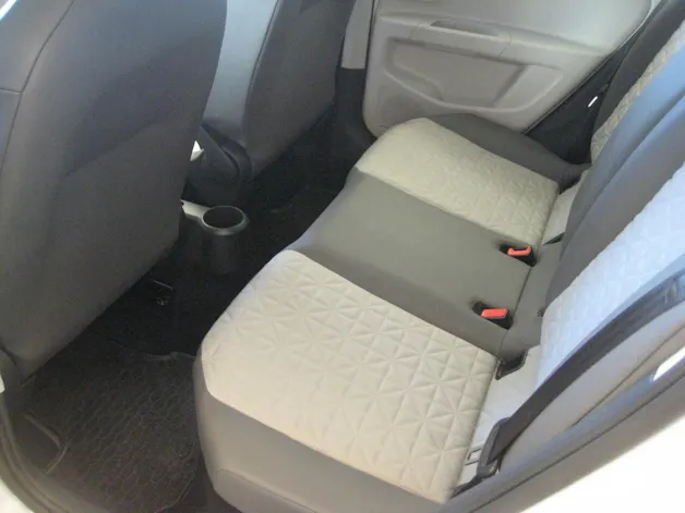 VW Up 1.0 MPI beats