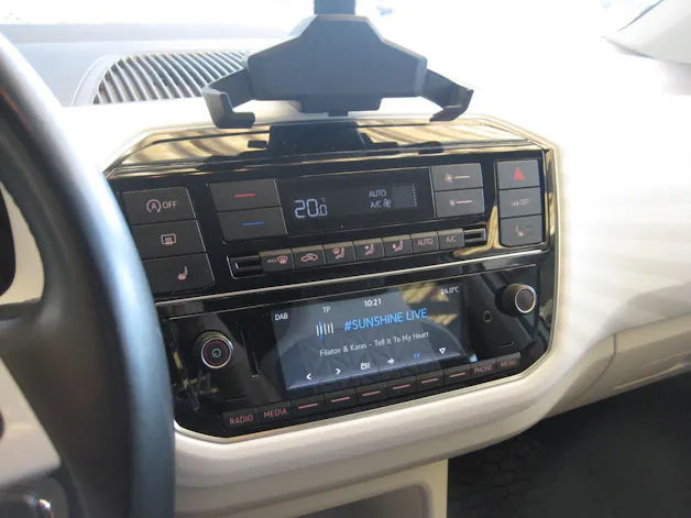 VW Up 1.0 MPI beats